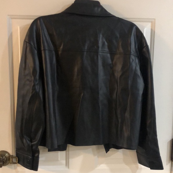 BLACK COOL JACKET WITH FRONT POCKETS - Picture 4 of 7